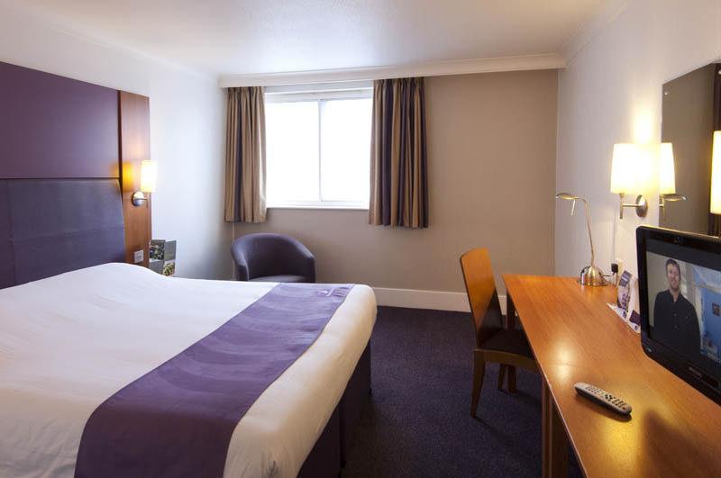 Premier Inn Carrickfergus Luaran gambar