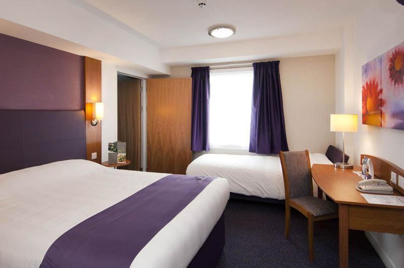 Premier Inn Carrickfergus Luaran gambar